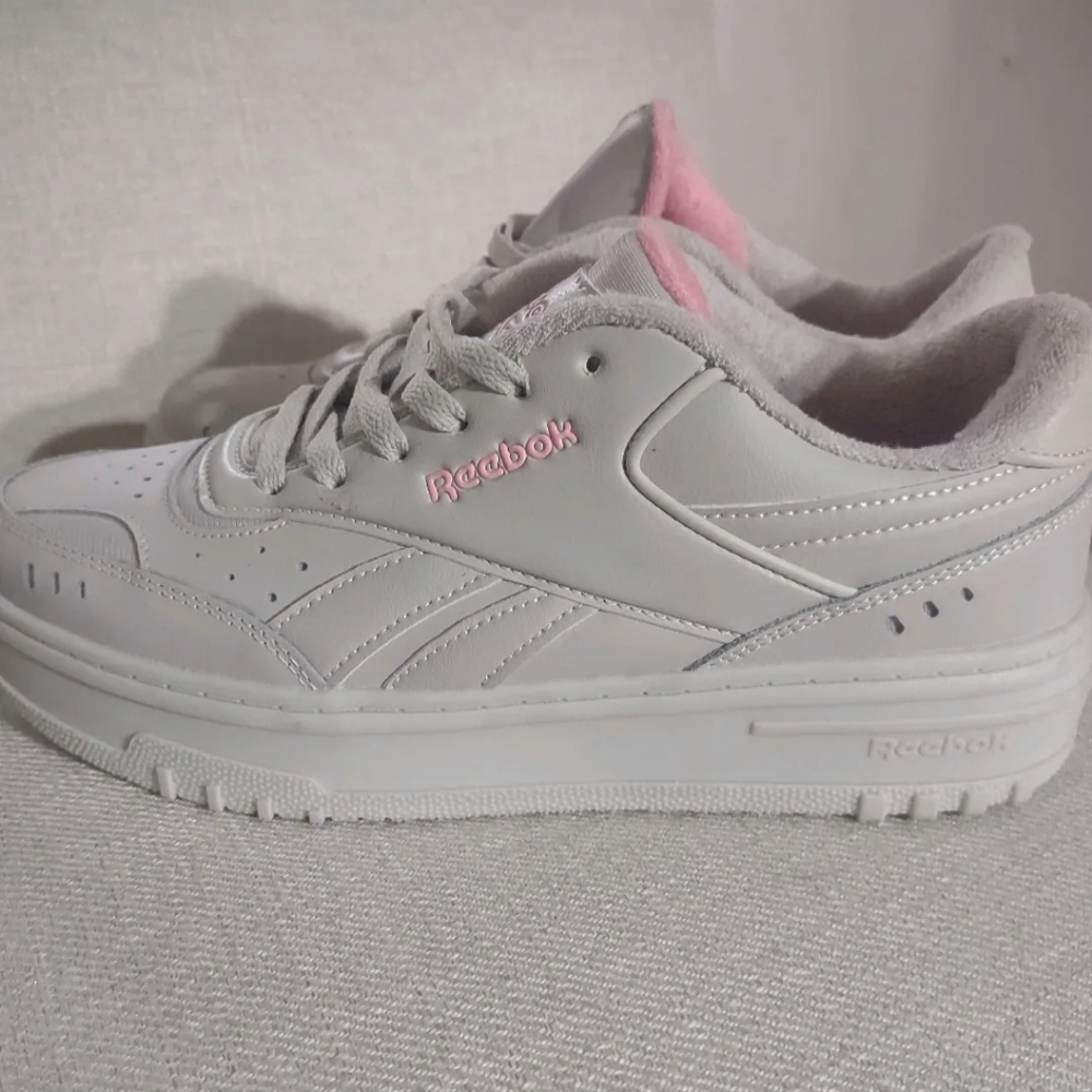 Reebok Women's Shoes grey